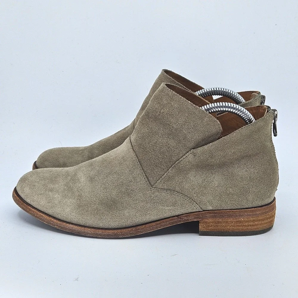 Kork-Ease Riviera Suede Ankle Boot Zip Back Taupe Womens Size 8M Boho Minimalist
